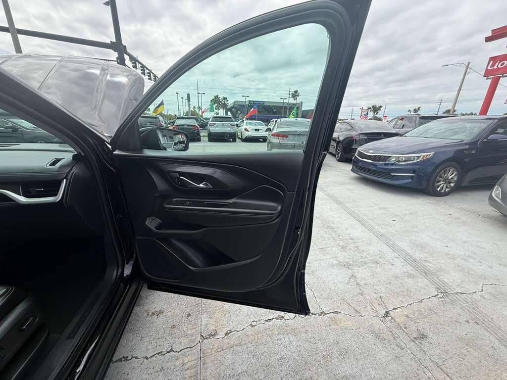 used 2023 GMC Terrain car, priced at $21,690