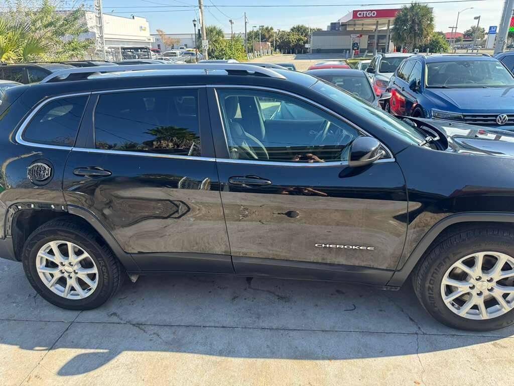 used 2018 Jeep Cherokee car, priced at $8,480