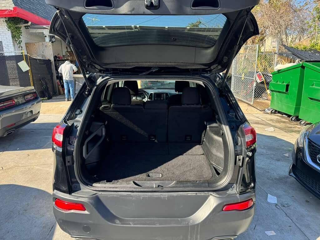 used 2018 Jeep Cherokee car, priced at $8,480