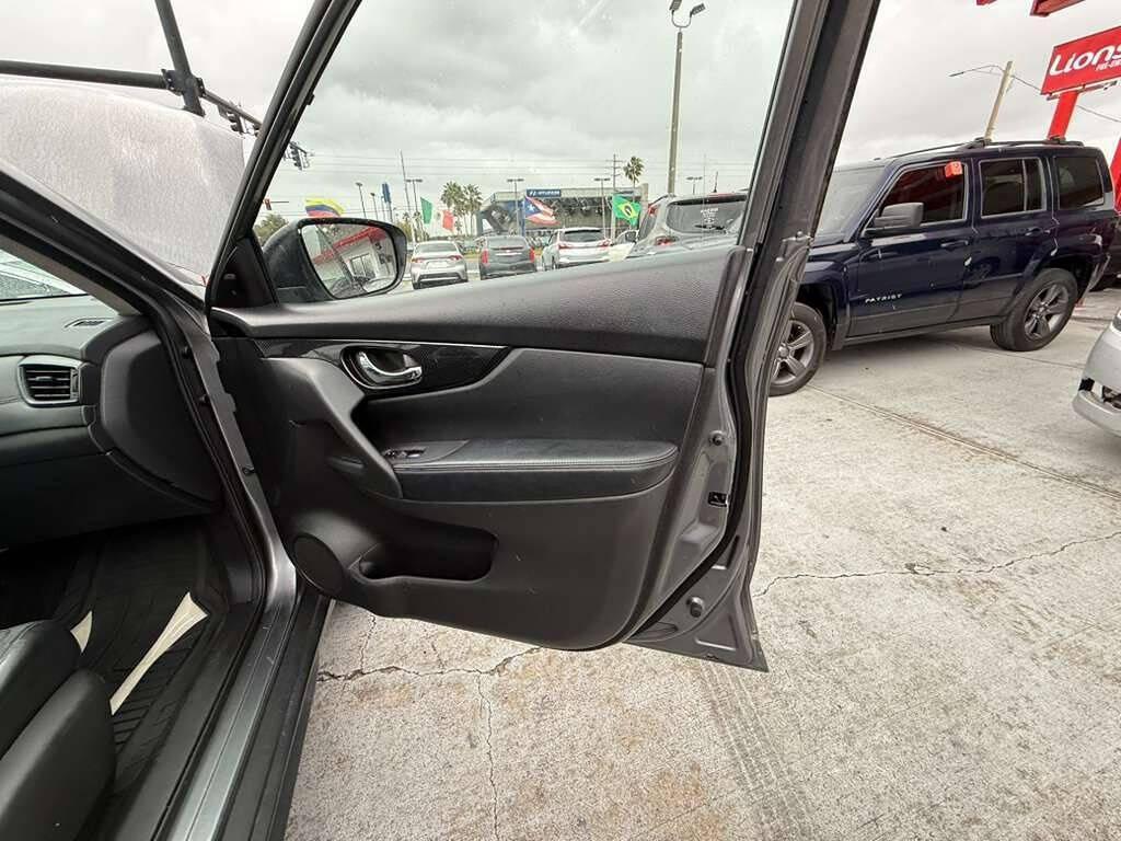 used 2018 Nissan Rogue car, priced at $2,890