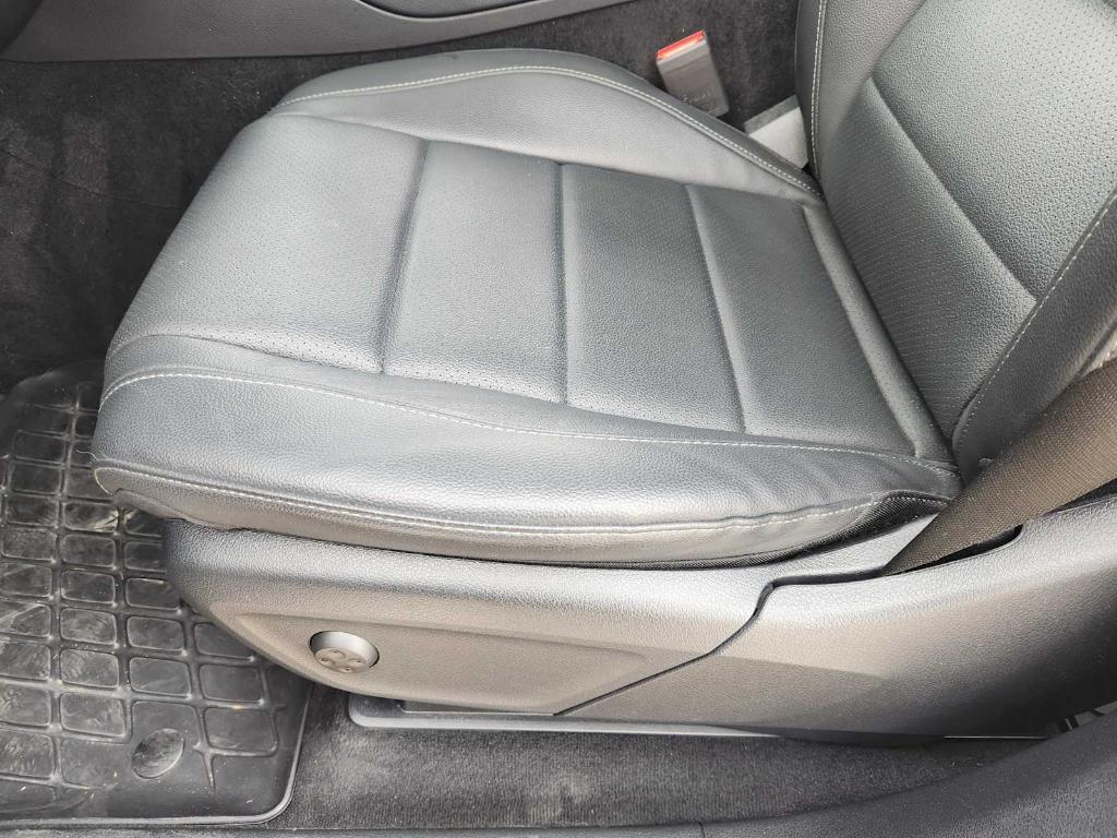 used 2023 Mercedes-Benz GLE 450 car, priced at $54,993