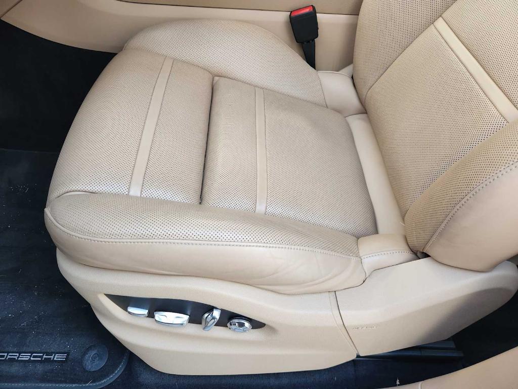 used 2019 Porsche Cayenne car, priced at $31,990