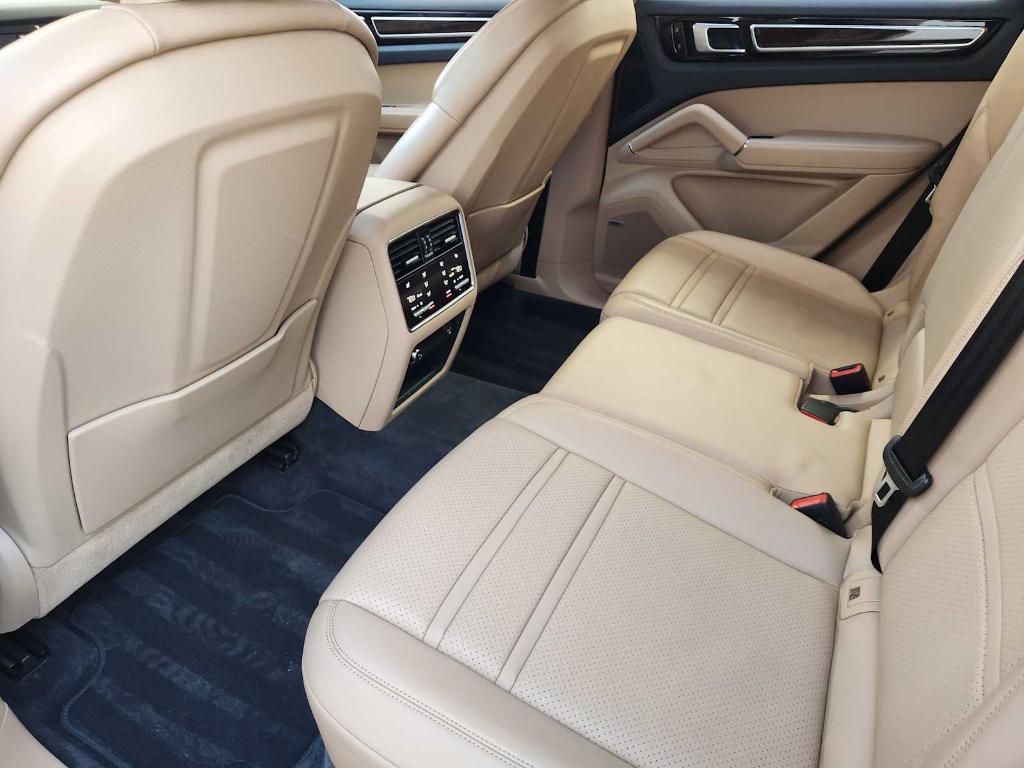 used 2019 Porsche Cayenne car, priced at $31,990