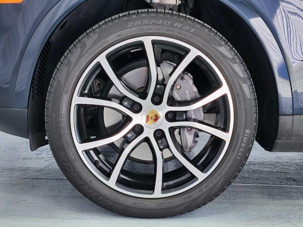 used 2019 Porsche Cayenne car, priced at $31,990