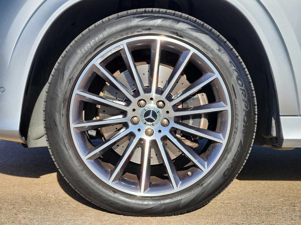 used 2024 Mercedes-Benz GLE 450 car, priced at $60,993