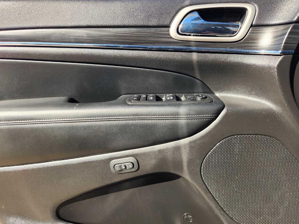 used 2020 Jeep Grand Cherokee car, priced at $18,991