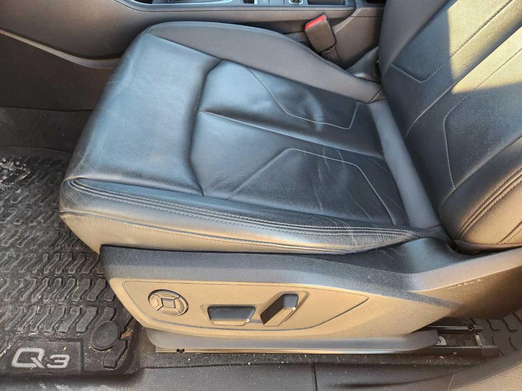 used 2022 Audi Q3 car, priced at $24,991