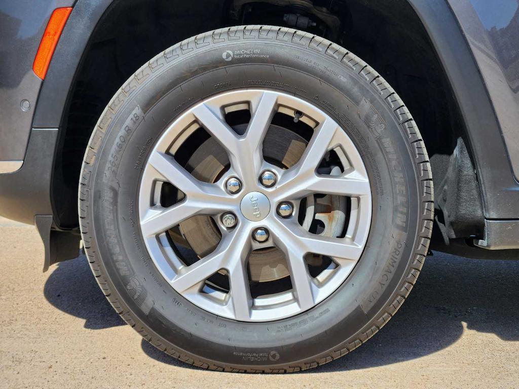 used 2022 Jeep Grand Cherokee L car, priced at $27,990