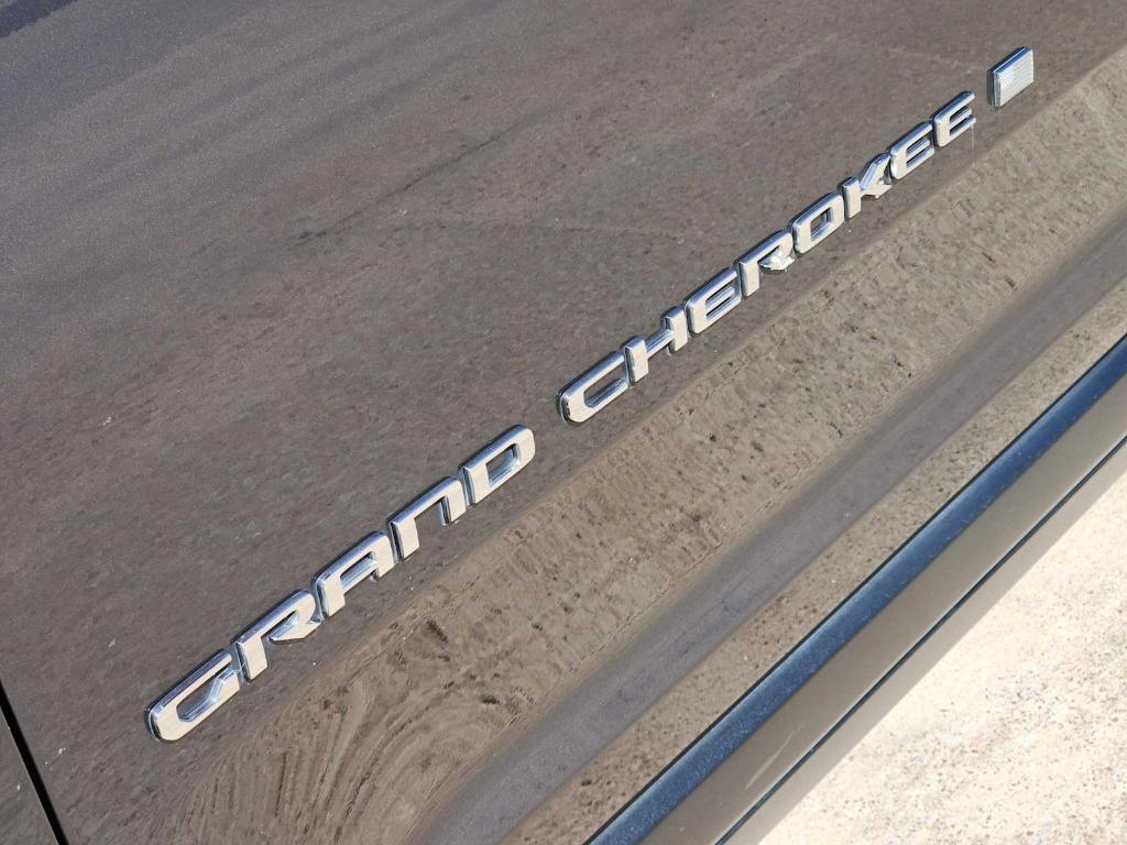 used 2022 Jeep Grand Cherokee L car, priced at $27,990