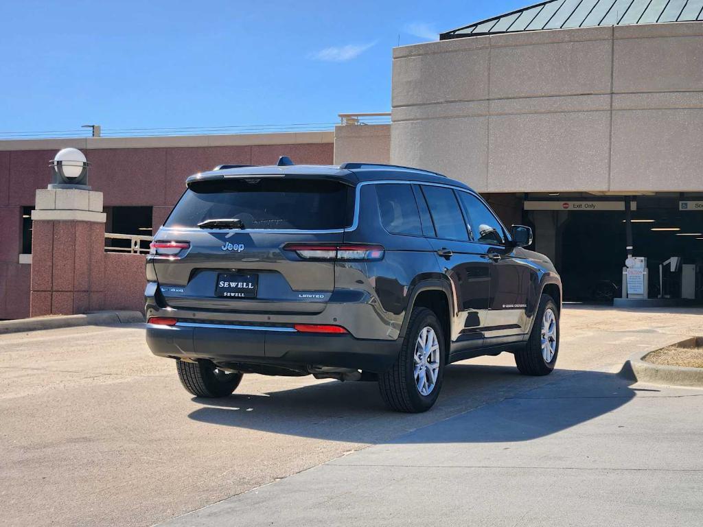 used 2022 Jeep Grand Cherokee L car, priced at $27,990