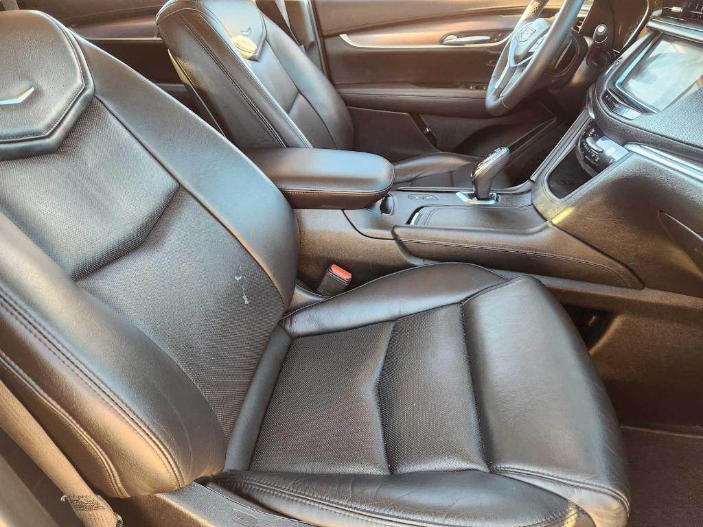 used 2018 Cadillac XT5 car, priced at $20,991