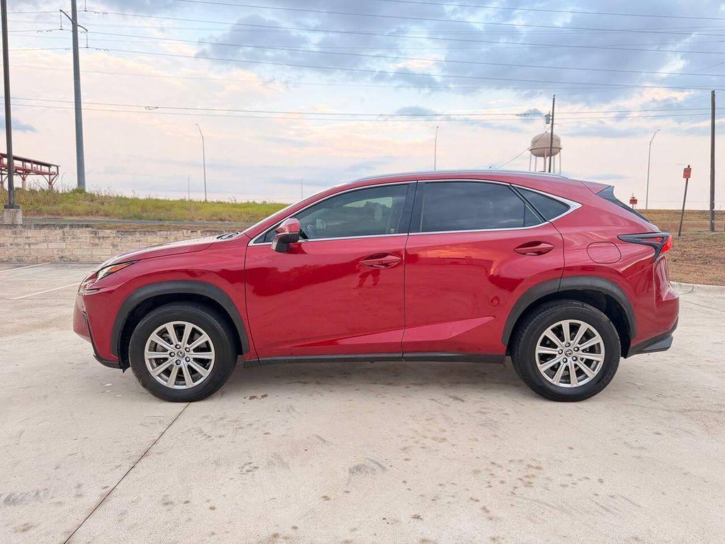 Lexus NX view 5