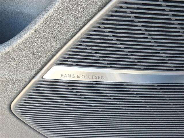 new 2026 Audi Q7 car, priced at $68,445