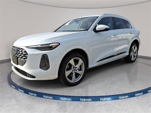 new 2025 Audi Q5 car, priced at $61,430