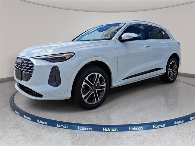 new 2025 Audi Q5 car, priced at $59,640