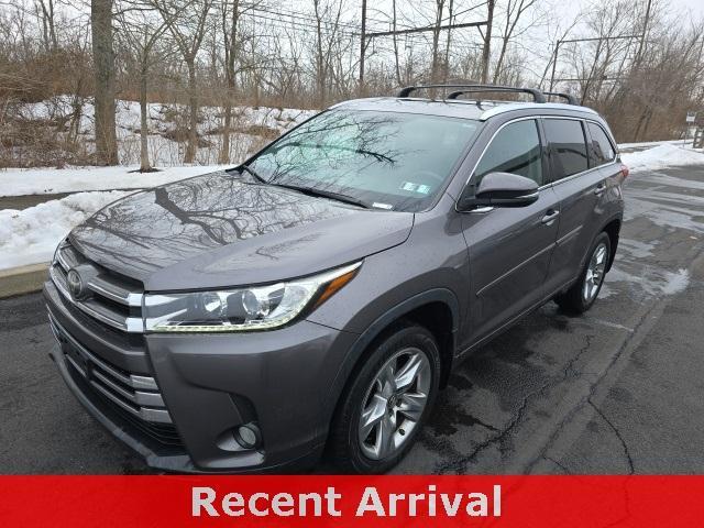 used 2018 Toyota Highlander car, priced at $21,899