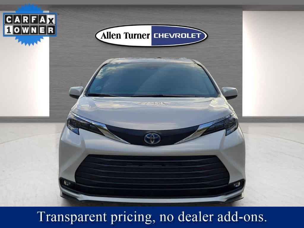 used 2025 Toyota Sienna car, priced at $43,399