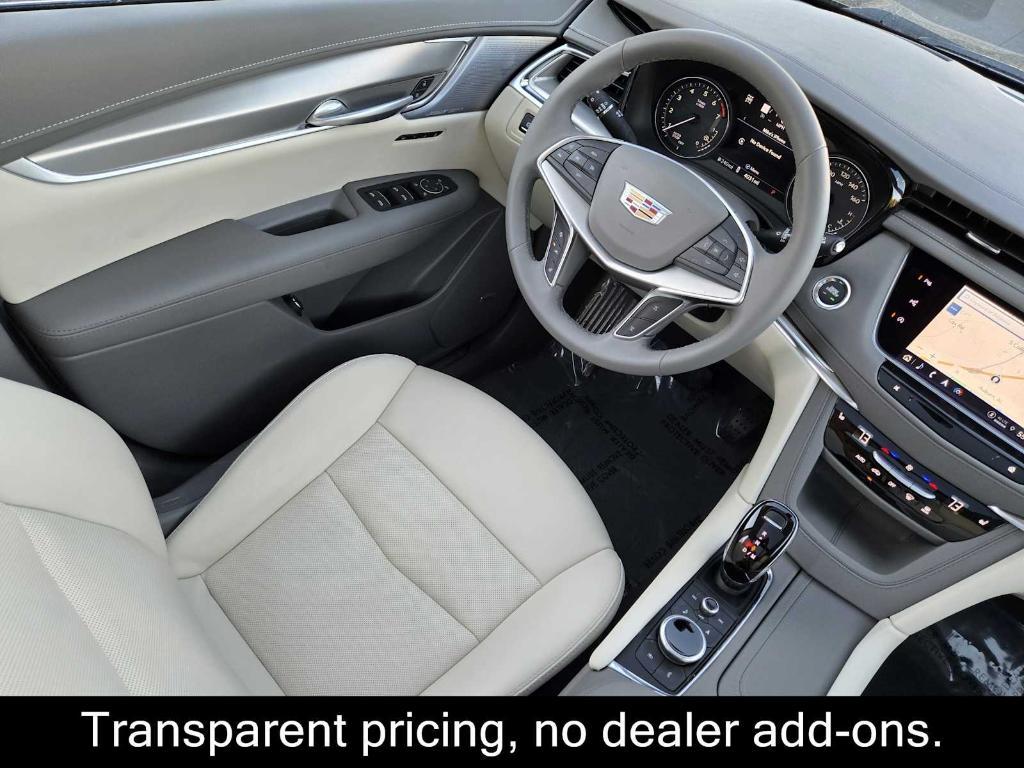 new 2025 Cadillac XT5 car, priced at $51,290