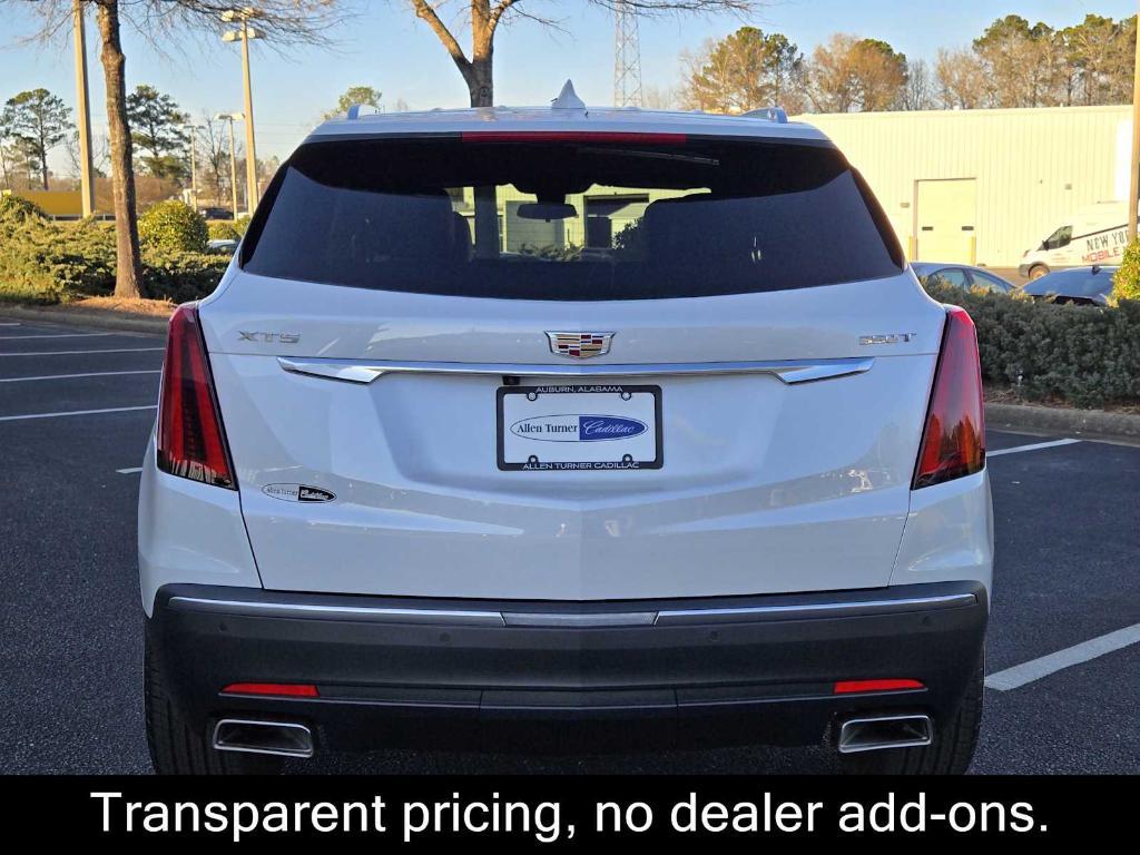 new 2025 Cadillac XT5 car, priced at $40,015