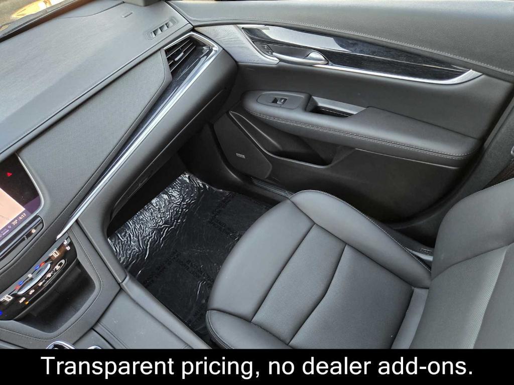 new 2025 Cadillac XT5 car, priced at $49,190