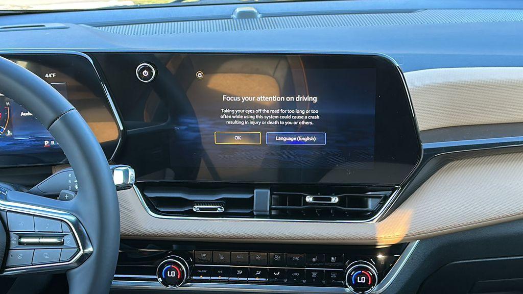 new 2026 Chevrolet Equinox car, priced at $39,610