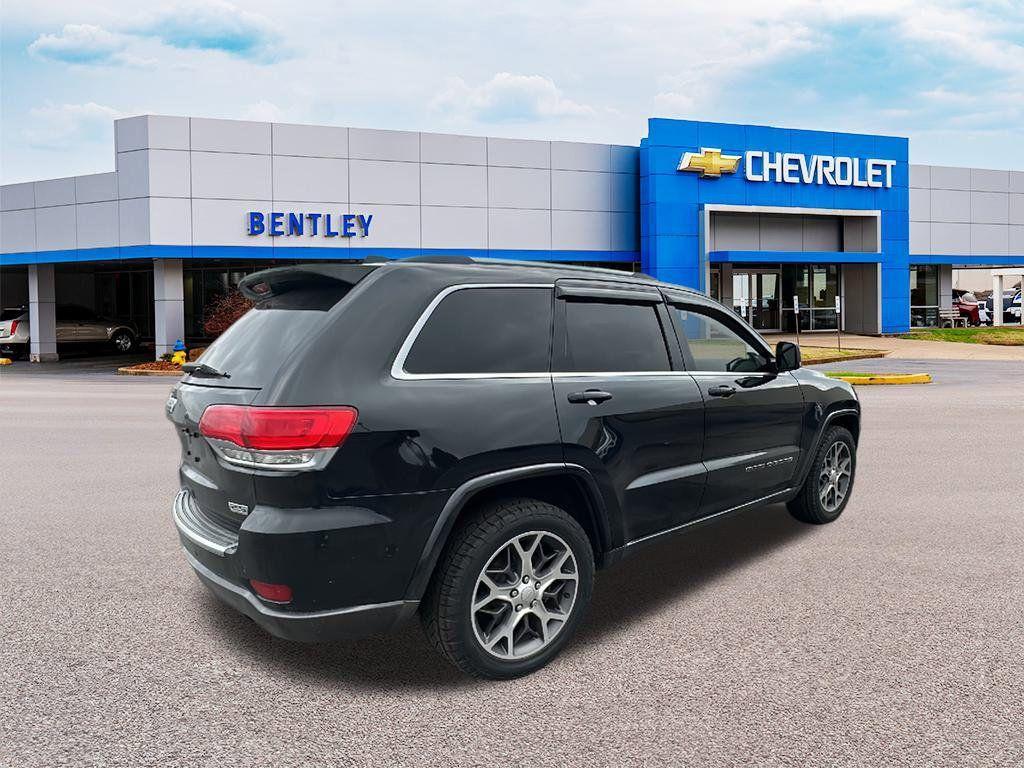 used 2018 Jeep Grand Cherokee car, priced at $13,998