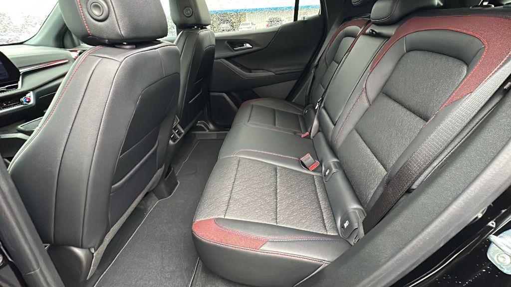 new 2026 Chevrolet Equinox car, priced at $34,090