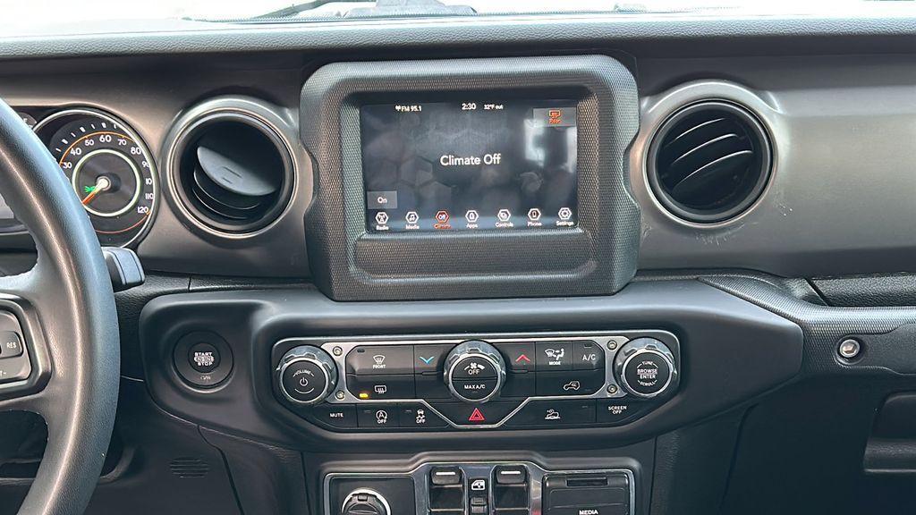 used 2023 Jeep Gladiator car, priced at $30,998