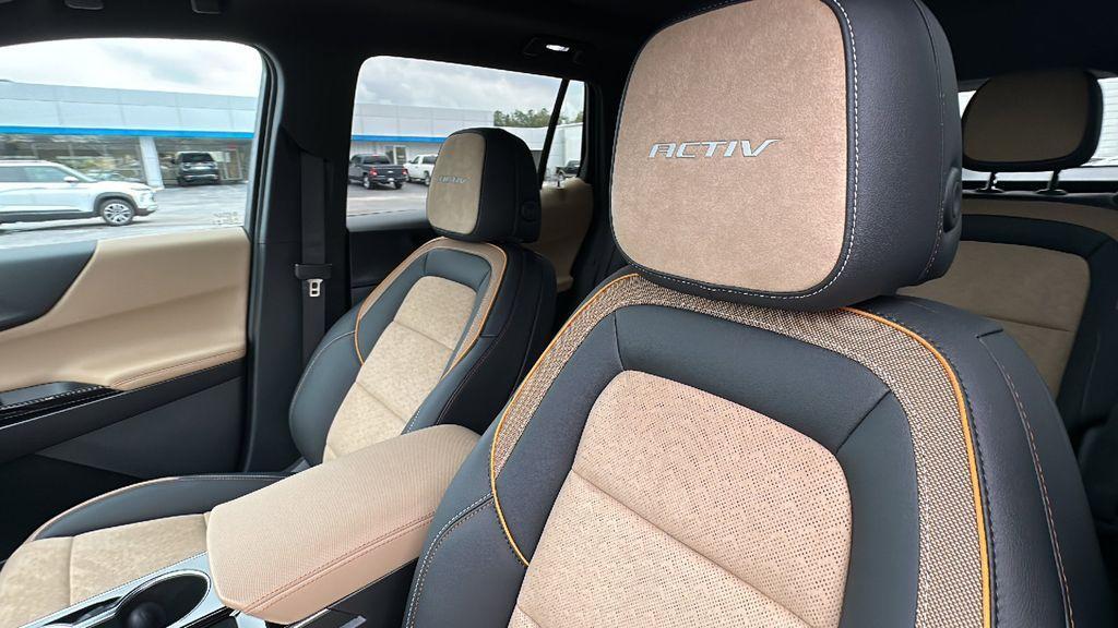 new 2026 Chevrolet Equinox car, priced at $39,610