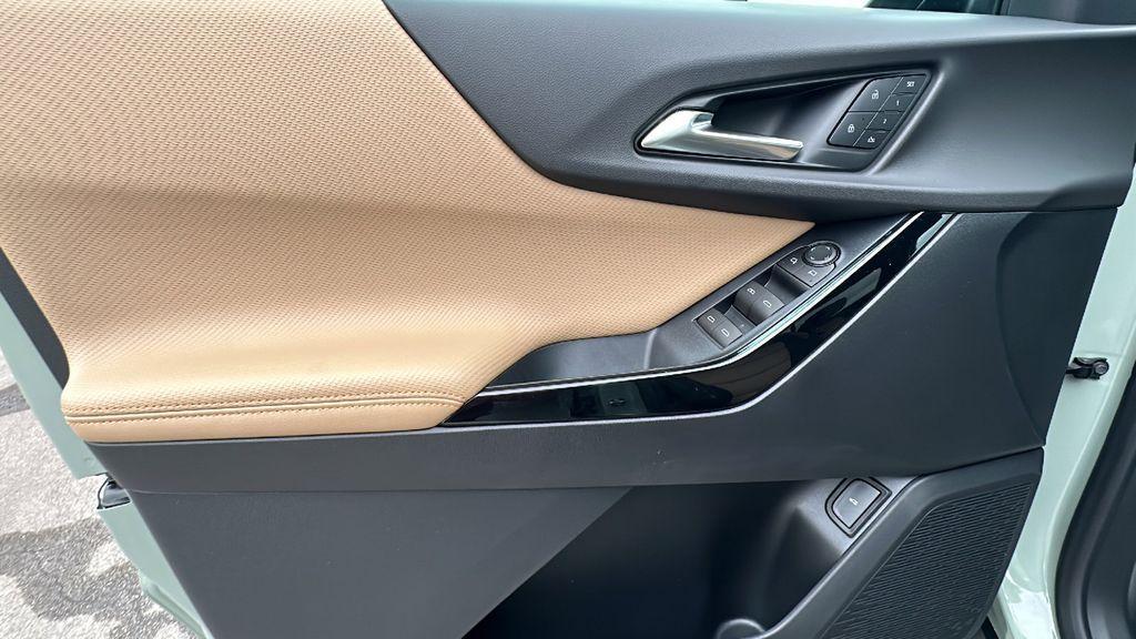 new 2026 Chevrolet Equinox car, priced at $39,610