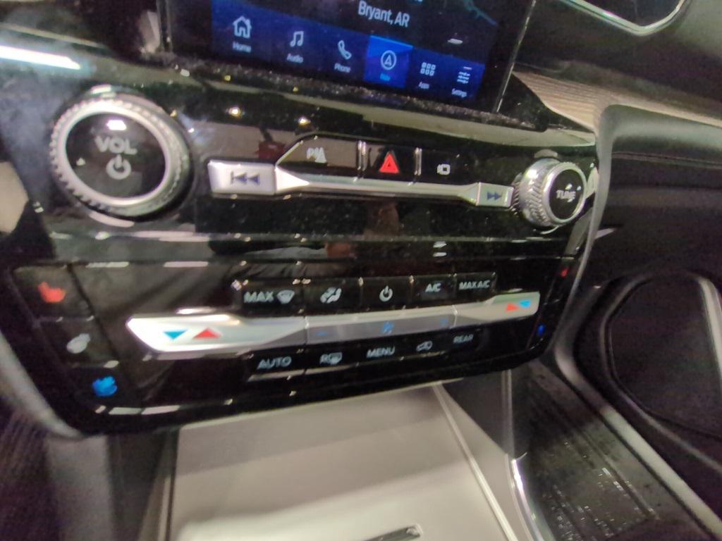 used 2022 Ford Explorer car, priced at $33,396