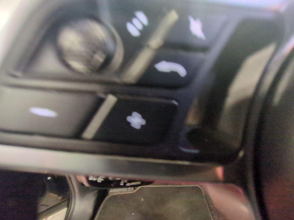 used 2021 Porsche Cayenne car, priced at $43,094