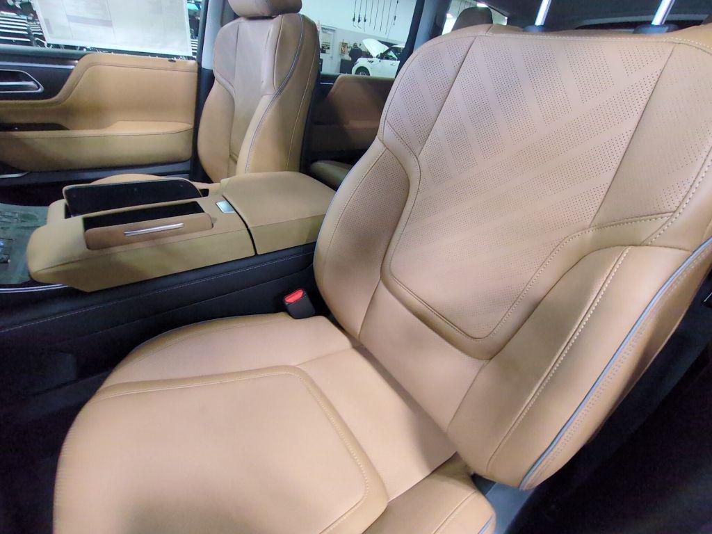 new 2026 INFINITI QX80 car, priced at $86,167