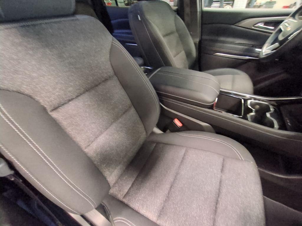 used 2025 Chevrolet Traverse car, priced at $37,659