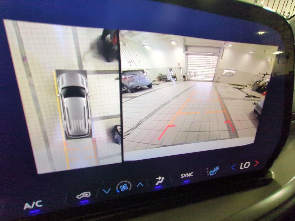 used 2025 Chevrolet Traverse car, priced at $37,659