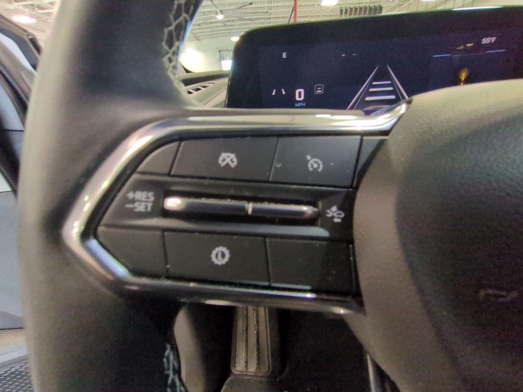 used 2025 Chevrolet Traverse car, priced at $37,659