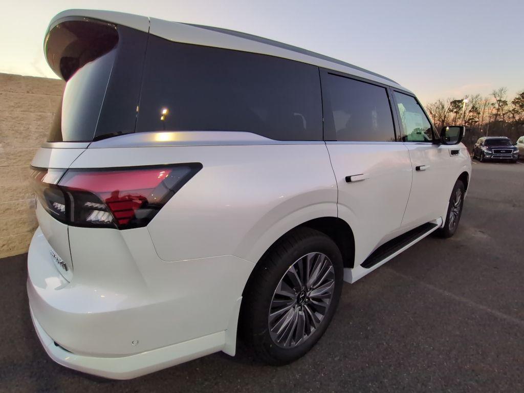 new 2026 INFINITI QX80 car, priced at $87,567