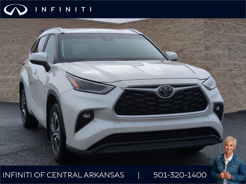 used 2021 Toyota Highlander car, priced at $23,374