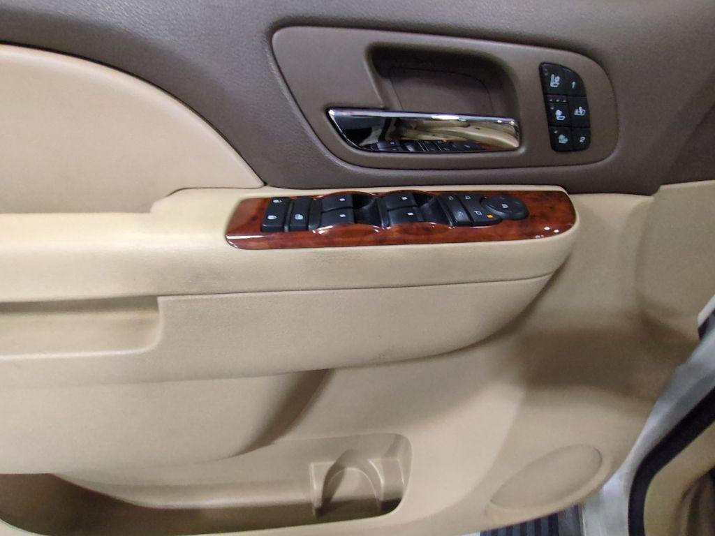 used 2014 Chevrolet Suburban car, priced at $11,499