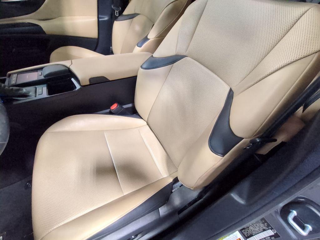 used 2020 Lexus ES 350 car, priced at $22,916