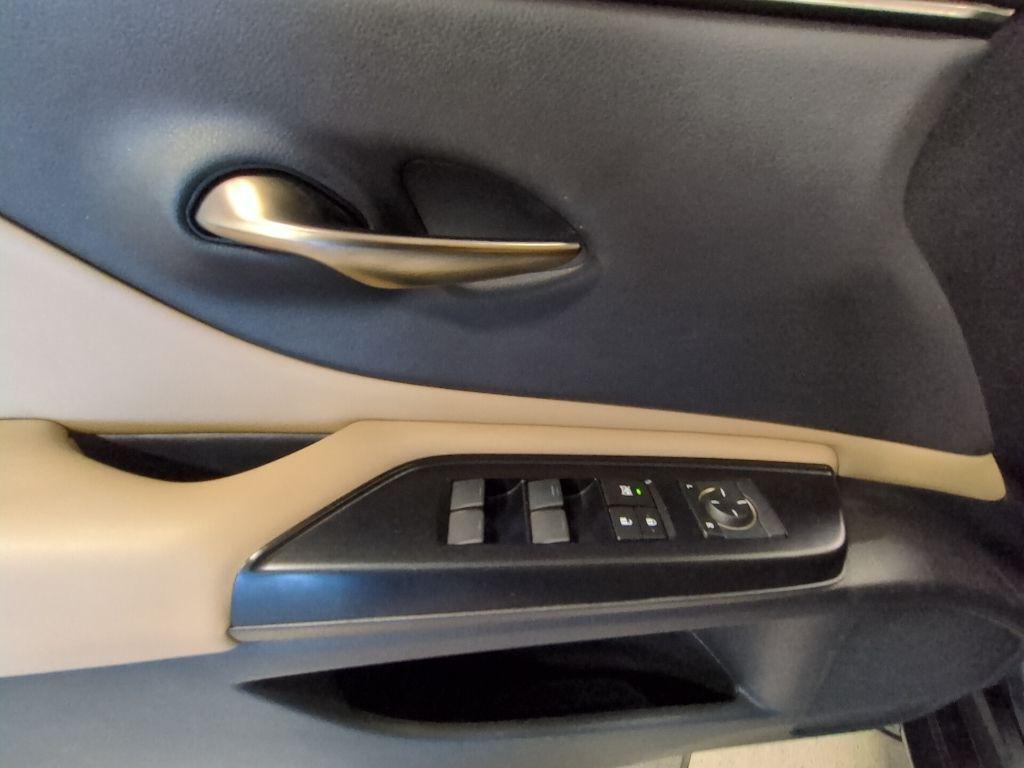 used 2020 Lexus ES 350 car, priced at $22,916