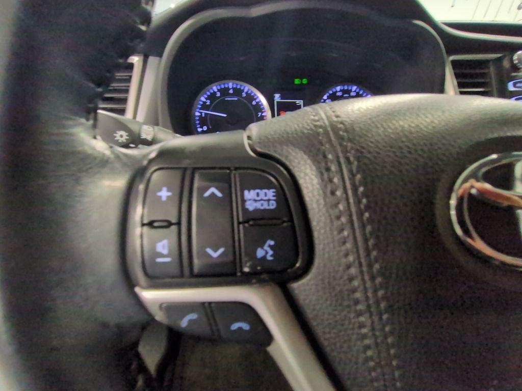 used 2019 Toyota Highlander car, priced at $18,226