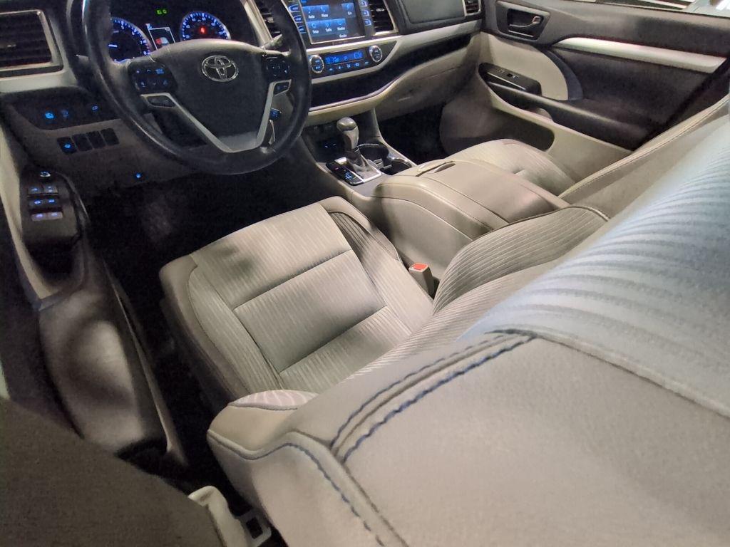 used 2019 Toyota Highlander car, priced at $18,226