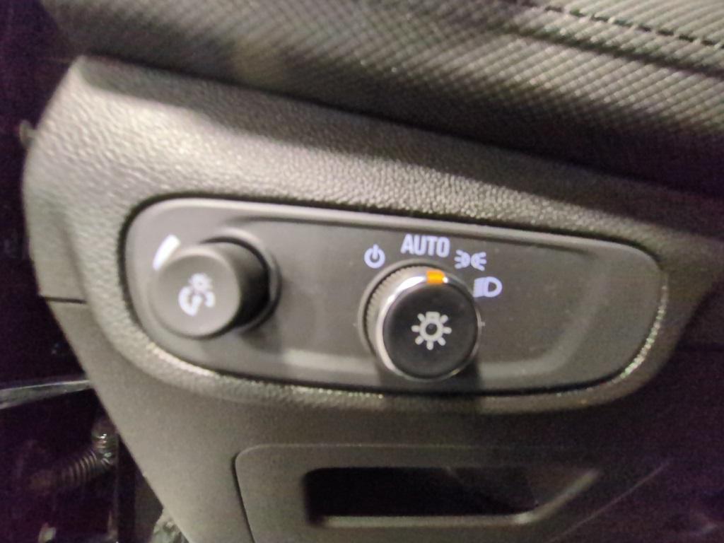 used 2024 Chevrolet TrailBlazer car, priced at $19,999