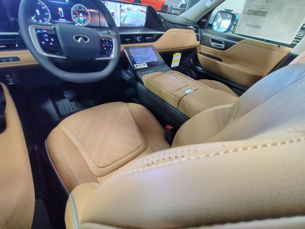 new 2026 INFINITI QX80 car, priced at $84,678