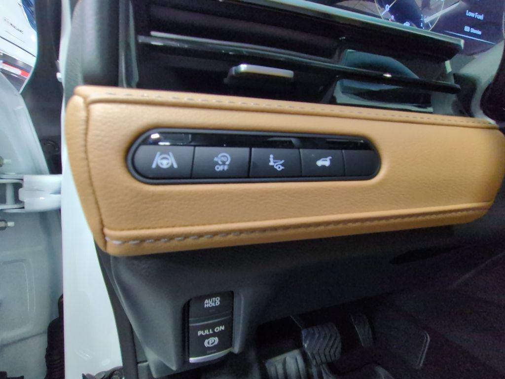 new 2026 INFINITI QX80 car, priced at $84,678