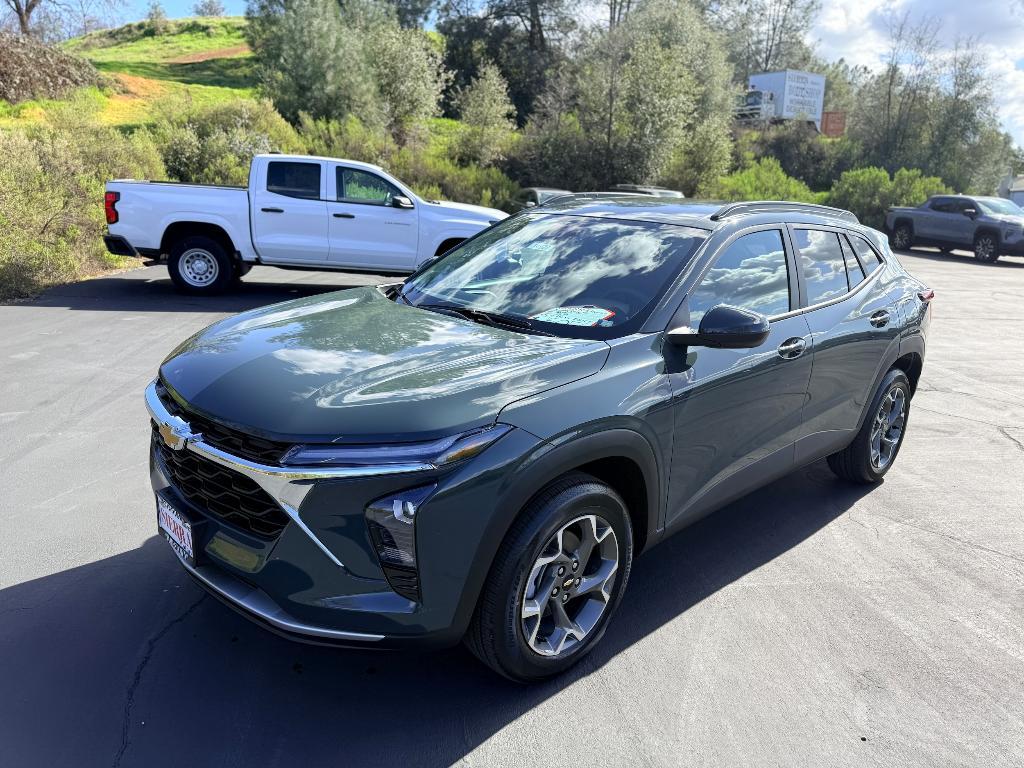 new 2026 Chevrolet Trax car, priced at $25,556