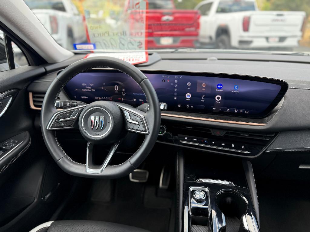 used 2025 Buick Envision car, priced at $29,988