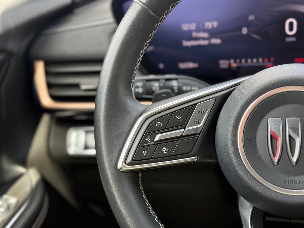 used 2025 Buick Envision car, priced at $29,988