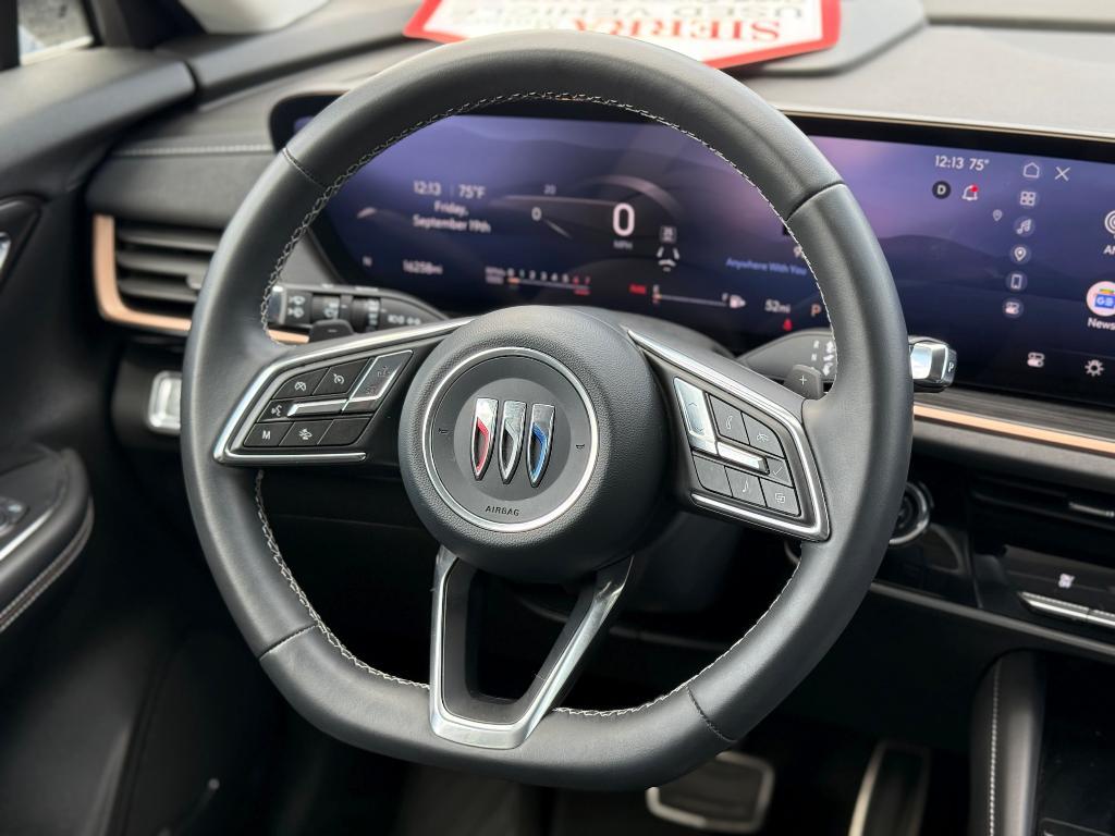 used 2025 Buick Envision car, priced at $29,988
